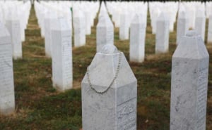 Foto: Dž. K. / Radiosarajevo.ba / Mezarje u Potočarima