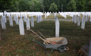 Foto: Dž. K. / Radiosarajevo.ba / Mezarje u Potočarima