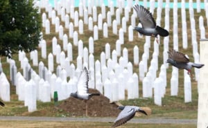 Foto: Dž. K. / Radiosarajevo.ba / Memorijalni let za žrtve genocida u Srebrenici