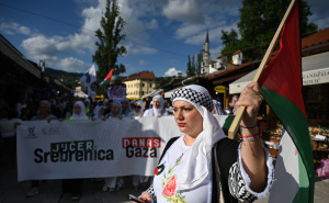 Foto: N. G. / Radiosarajevo.ba / Održana mirna šetnja "Jučer Srebrenica – Danas Gaza – Sutra?"