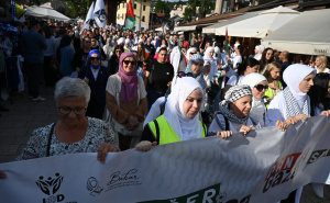 Foto: N. G. / Radiosarajevo.ba / Održana mirna šetnja "Jučer Srebrenica – Danas Gaza – Sutra?"