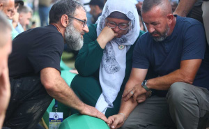 Foto: Dž. K. / Radiosarajevo.ba / Porodice oplakuju svoje najmilije ubijene u genocidu, 10. juli 2025.