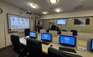 FOTO: Direkcija za koordinaciju policijskih tijela BiH / Policijski službenici