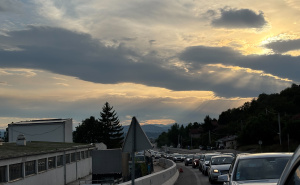 Foto: Čitatelj / Gužve na ulazu u Sarajevo