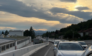 Foto: Čitatelj / Gužve na ulazu u Sarajevo