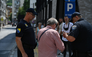 Foto: N. G. / Radiosarajevo.ba / Policija legitimisala muškarca