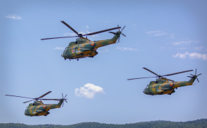 Foto: EUFOR / Helikopteri rumunjskog kontigenta