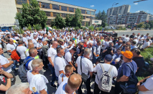 Foto: A.K./Radiosarajevo.ba / Rudari negodovali na dogovor u Vladi FBiH