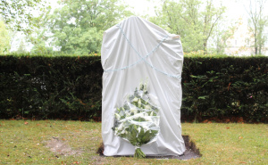 Foto: SIBH France / Još neotkriveni spomenik u Parizu za žrtve genocida u Srebrenici