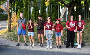 Foto: A.K./Radiosarajevo.ba / Navijači FK Sarajevo pristižu na stadion "Asim Ferhatović Hase"