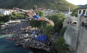 FOTO: AA / Tradicionalni 459. skokovi sa Starog mosta