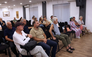 Foto: Mostarsko ljeto / Promocija knjige "Franjevci – čuvari Bosne" autora Faruka Vele u Mostaru