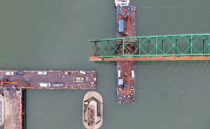 Foto: AA / Uklanjanje Starog savskog mosta u Beogradu