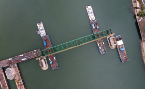 Foto: AA / Uklanjanje Starog savskog mosta u Beogradu