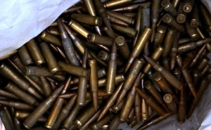 Foto: MUP TK / U pretresu MUP-a TK pronađeno oko 5 kg droge, municije..