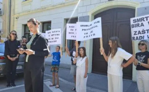 Foto: Glas Stoca / Umjetnički i građanski performans u Stocu