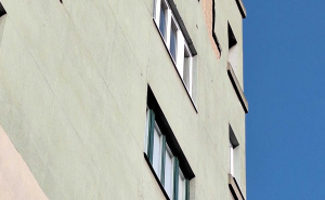 Foto: Radiosarajevo.ba / Obrušila se fasada u ulici Dolina