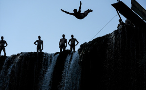 Foto: AA / Održani deseti skokovi s vodopada u Jajcu