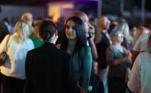 Foto: Dž.K. / Radiosarajevo.ba / Sarajlije uživaju u festivalskoj atmosferi