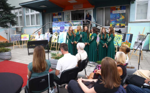 Foto: Dž. K. / Radiosarajevo.ba / Umjetnici iz Vareša predstavili se na Šetnici kulture u Sarajevu