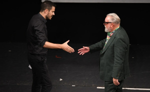 Foto: A. K. / Radiosarajevo.ba / Ray Winstone primio Počasno Srce Sarajeva