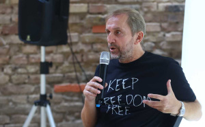 Foto: Dž.K. / Radiosarajevo.ba / Razgovor sa Farukom Šehićem u Buybooku