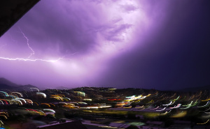 Foto: AA / Munje obasjale nebo iznad Sarajeva
