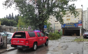 Foto: Bljesak.info / Posljedice nevremena u Mostaru