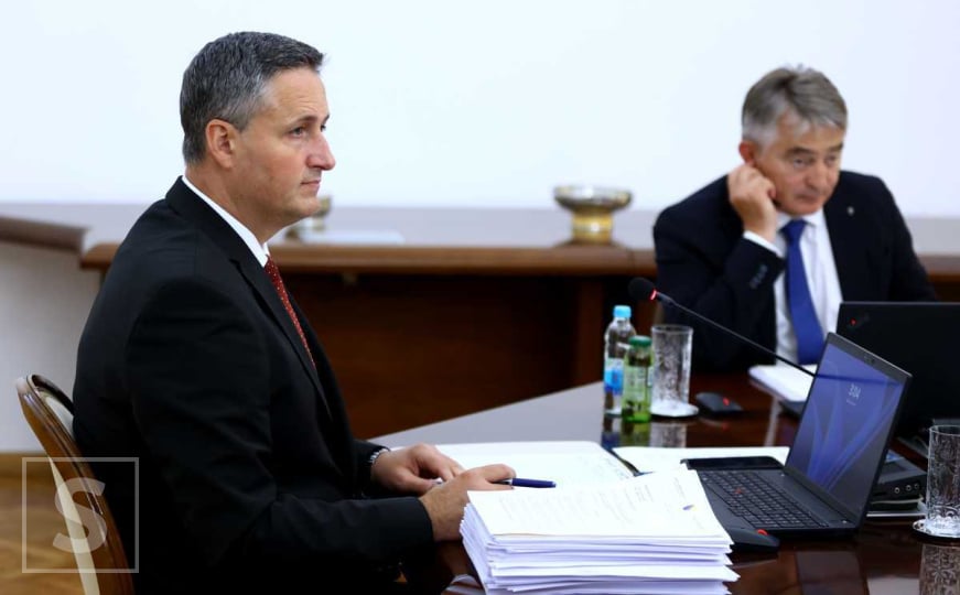 Denis Bećirović i Željko Komšić na sjednici Predsjedništva BiH