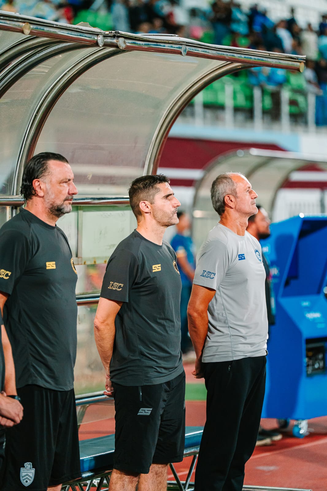 Vidaković i Prljača sa stručnim štabom