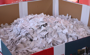 Foto: Mega Diskont / Izvučeni dobitnici velike nagradne igre 'Pametno kupuj – pametno vozi'