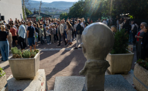 Foto: Ustupljene fotografije / Bista Hasana Kikića