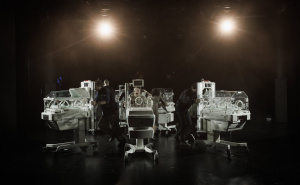 Foto: NPS / Predstava 'Inkubator'