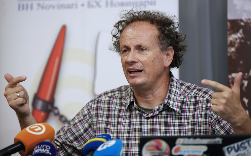 Press konferencija Udruženja BH Novinari i NVO PROEduca