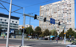 Foto: Vlada KS / Zamijenjeni svi semaforski portali na glavnoj saobraćajnici u Sarajevu