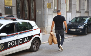 Foto: Dž. K. / Radiosarajevo.ba / Akcija protiv Pantera, ispred MUP-a KS, 13. semptembra