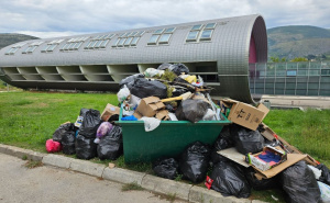 Foto: Hercegovina.info / Otpad na ulicama Mostara