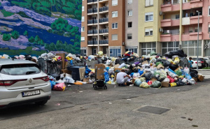 Foto: Hercegovina.info / Otpad na ulicama Mostara