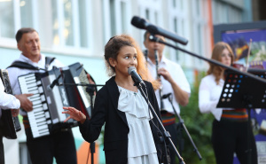 Foto: Dž. K. / Radiosarajevo.ba / Nastup KUD Lola na "Šetnici kulture"