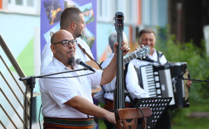 Foto: Dž. K. / Radiosarajevo.ba / Nastup KUD Lola na "Šetnici kulture"