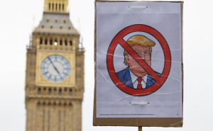 Foto: EPA - EFE / Transparenti protiv Donalda Trumpa u Londonu