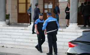 Foto: E. L. / Radiosarajevo.ba / Policajci u Kantonu Sarajevo imaju nove uniforme