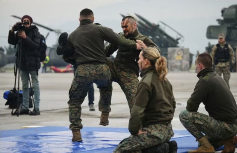 Pokazna vježba vojnika Oružanih snaga BiH 1. decembra 2024.