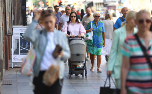 Foto: Dž. K. / Radiosarajevo.ba / Građani na ulicama Sarajeva