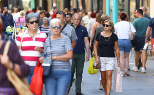 Foto: Dž. K. / Radiosarajevo.ba / Građani na ulicama Sarajeva