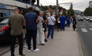 Foto: Čitatelj/Radiosarajevo.ba / Prodaja ulaznica za susret Željezničar - Sarajevo