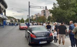 Foto: Čitatelj/Radiosarajevo.ba / Prodaja ulaznica za susret Željezničar - Sarajevo