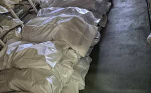 Foto: Institut za nestale BiH / Predmeti iz masovnih grobnica predati MC Srebrenica