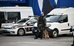 Foto: A. K. / Radiosarajevo.ba / Rijele navijača FK Željezničar idu prema stadionu