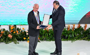 Foto: Glas Srpske / Matija Bećković i Milorad Dodik